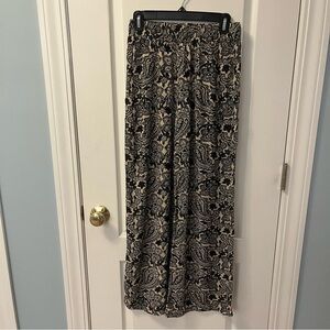 Notations Wide Leg Pants Black and Cream Paisley Size Small